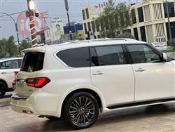 Infiniti QX80